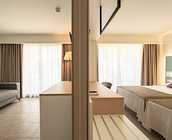 Junior Suite Room
