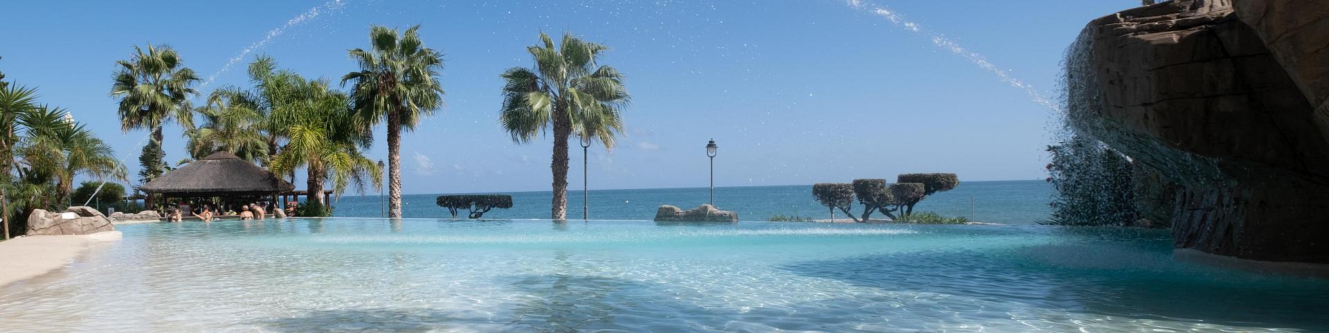 Buy or give a Fantasia Hoteles' gift voucher